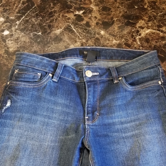 White House Black Market crop leg jeans SZ 4 distressed excellent condition - Picture 2 of 11